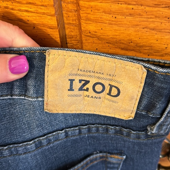 IZOD MEN’S COMFORT STRETCH Straight Fit Jeans - Picture 5 of 7